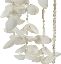 Load image into Gallery viewer, White Shells Hat Chime 4X18&quot;
